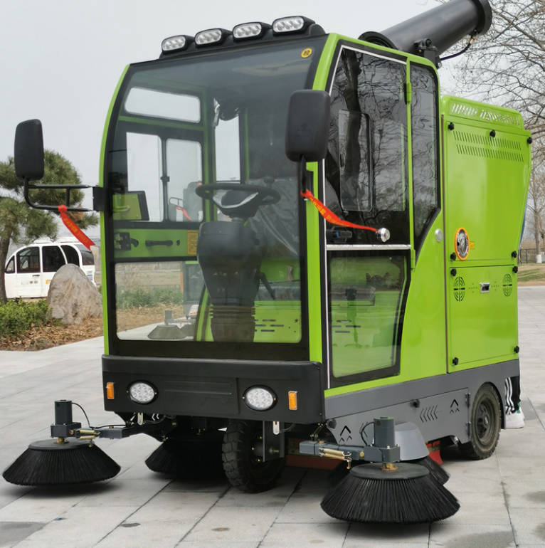 海南道路清洁广泛应用电动环卫清扫车